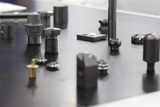 计算机产品设计与计算机网络工程施工 数字化时代的双重引擎